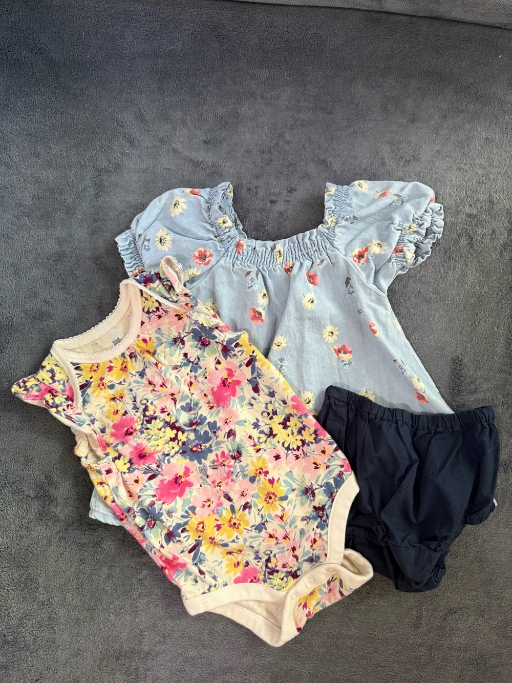 GAP Baby Floral Set